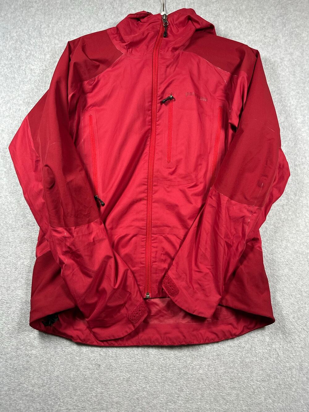Patagonia Ready Mix Rain Jacket Women's Medium Red Hooded Full-Zip